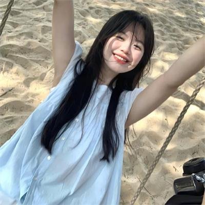 我和闺蜜一起穿进狗血短剧